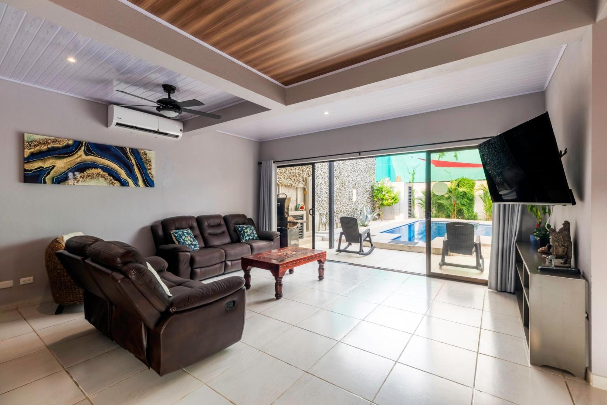 Private Home With Resort Style Swimming Pool Jacó Exterior foto